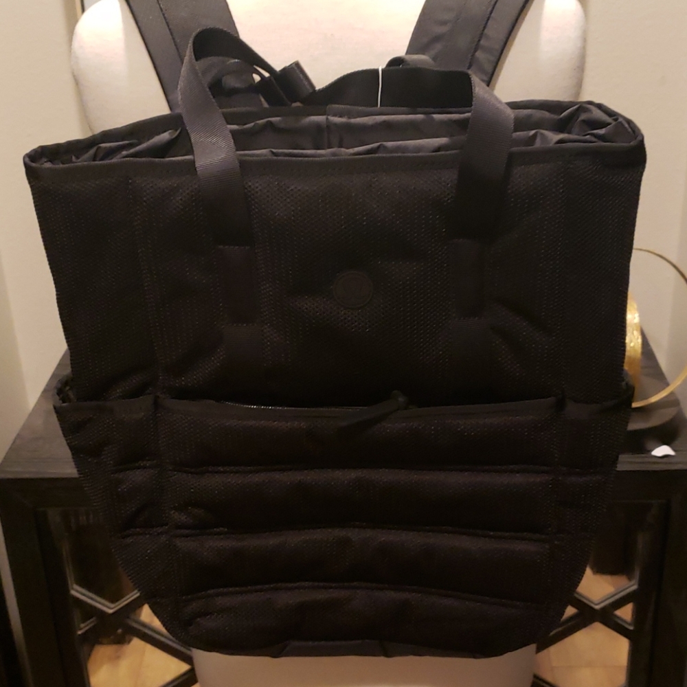 NWT Lululemon Dash All Day Backpack (Black) - Picture 7 of 9